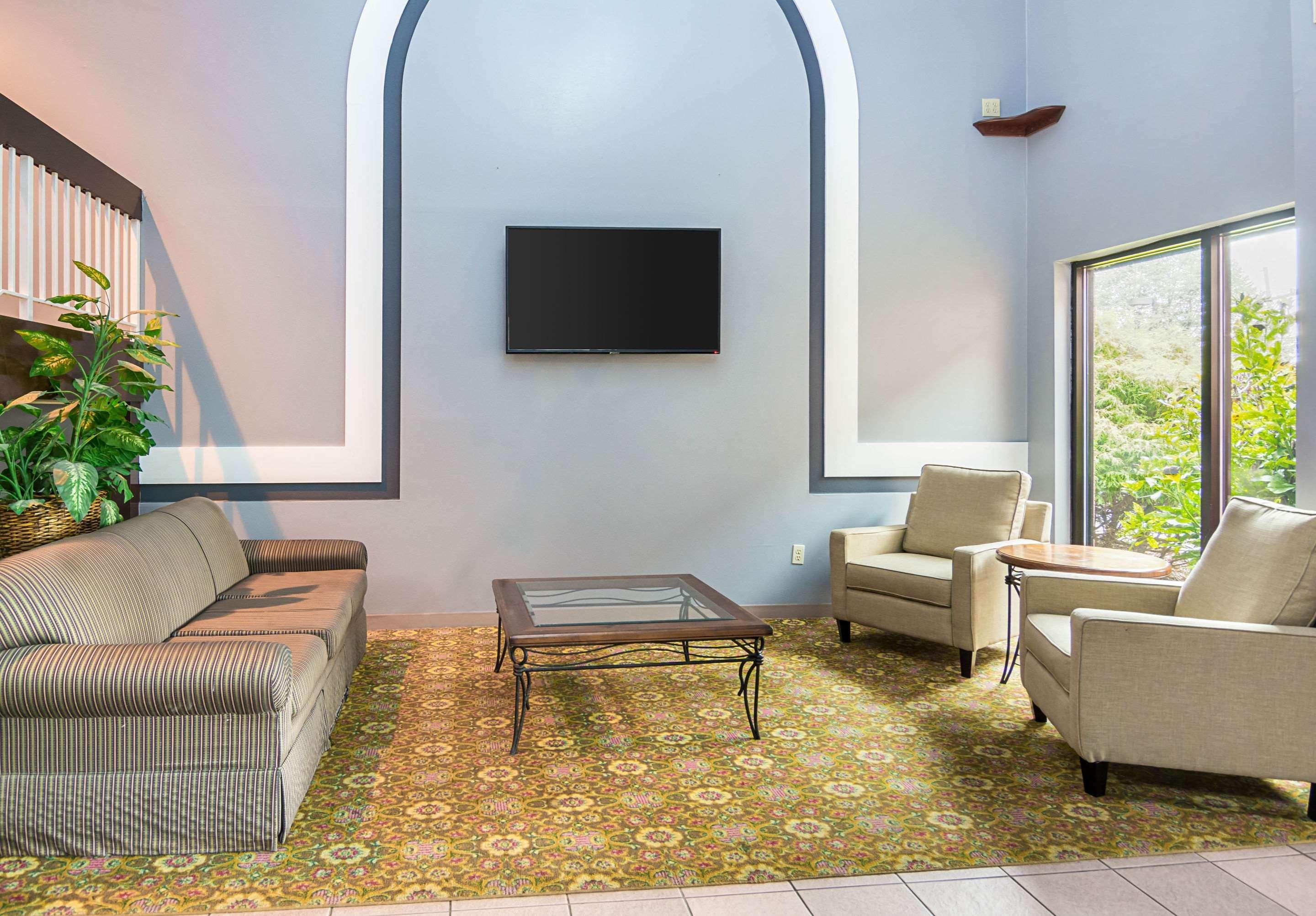 Quality Inn & Suites Kearneysville - Martinsburg Экстерьер фото